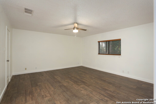 Image 11 of 18 For 13139 Regency Bnd