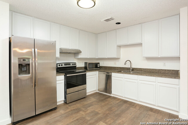 Image 5 of 18 For 13139 Regency Bnd