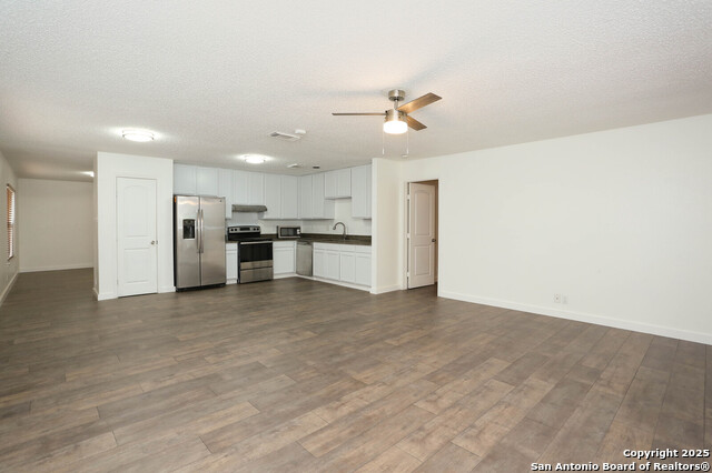 Image 6 of 18 For 13139 Regency Bnd
