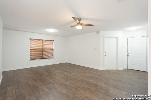 Image 8 of 18 For 13139 Regency Bnd