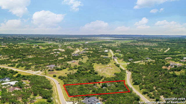 Listing photo id 10 for 1712 Demi John Bend Rd