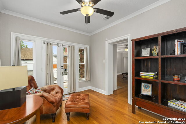 Image 15 of 43 For 138 Lullwood Ave E