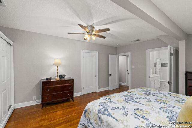 Image 32 of 43 For 138 Lullwood Ave E