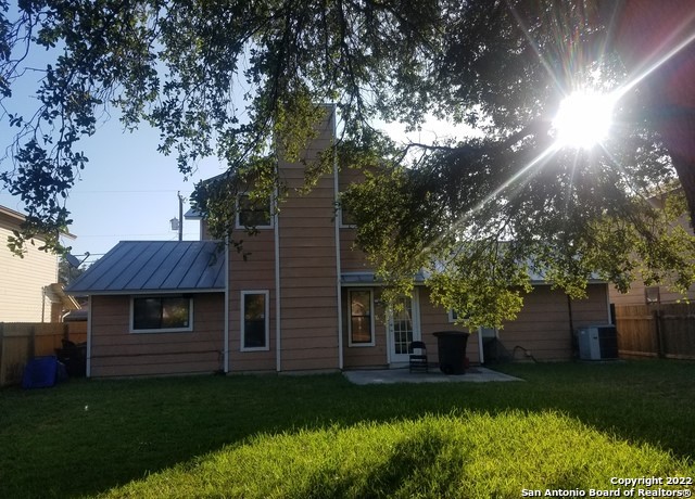 Image 9 of 9 For 2435 Ravina St