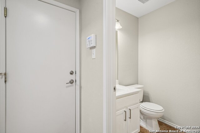 Image 28 of 35 For 422 Granite Bay