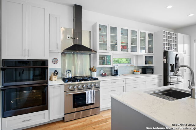 Listing photo id 12 for 797 Glendale Rd