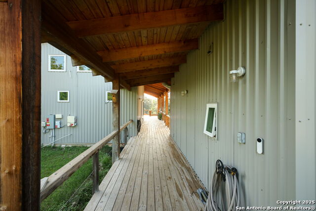 Listing photo id 24 for 797 Glendale Rd