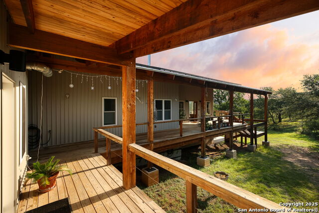 Listing photo id 27 for 797 Glendale Rd