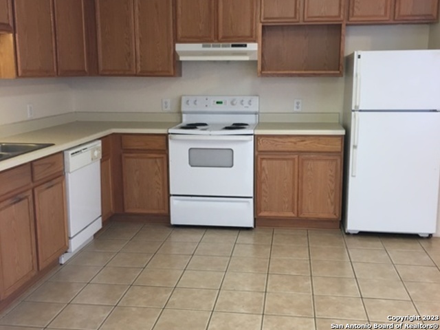 Listing photo id 1 for 7335 Golf Vista Blvd