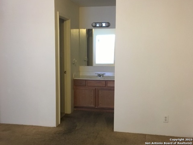Listing photo id 3 for 7335 Golf Vista Blvd