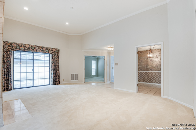 Image 10 of 36 For 14823 Riverglen N