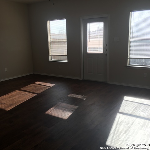 Image 4 of 9 For 5710 Golf Heights  2