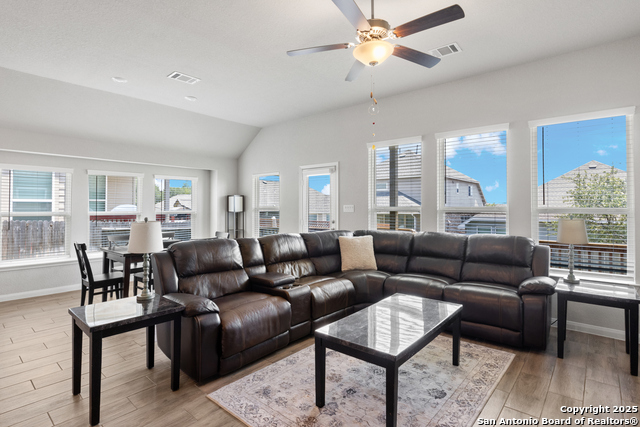 Listing photo id 17 for 12067 Pitcher Rd