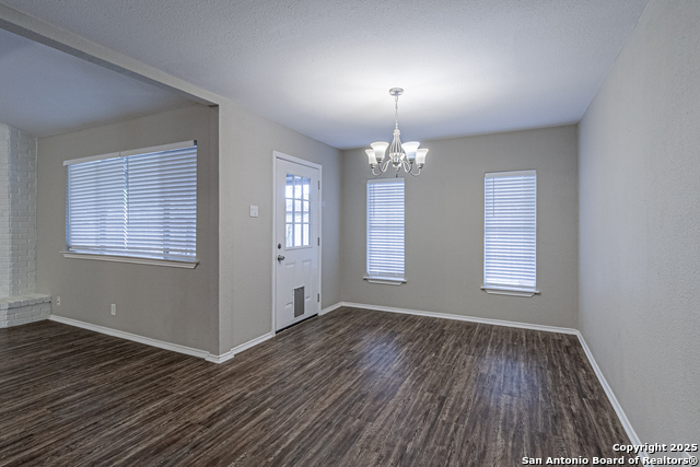 Image 12 of 45 For 7912 Forest Crossing