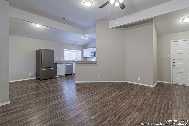 Image 17 of 45 For 7912 Forest Crossing