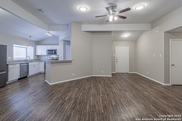 Image 18 of 45 For 7912 Forest Crossing