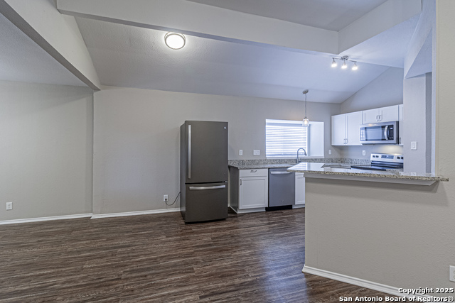 Image 19 of 45 For 7912 Forest Crossing