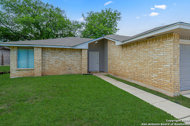 Image 4 of 45 For 7912 Forest Crossing
