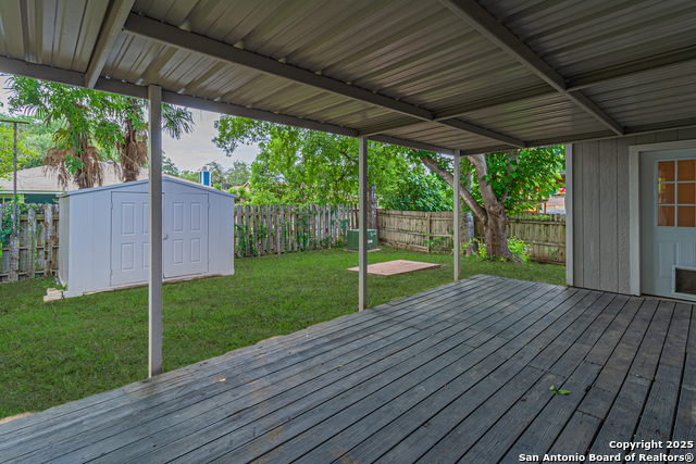 Image 43 of 45 For 7912 Forest Crossing