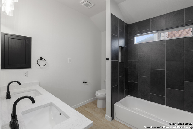 Image 18 of 23 For 962 River Terrace