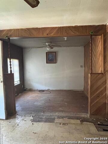 Listing photo id 2 for 2918 Vera Cruz