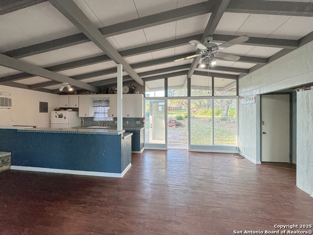 Image 14 of 30 For 1118 Westside Circle