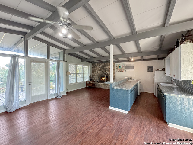 Image 15 of 30 For 1118 Westside Circle