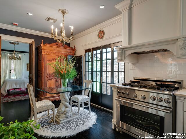 Image 12 of 45 For 520 Mulberry E