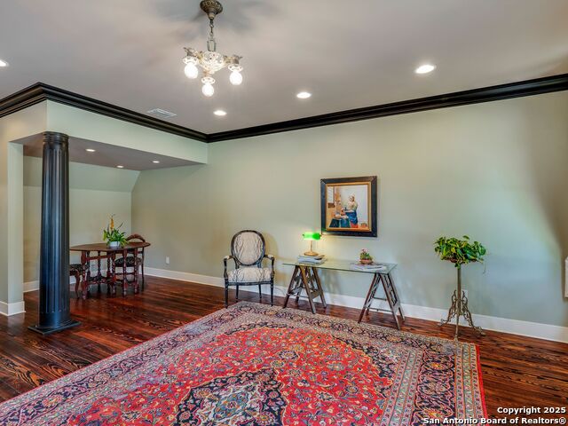 Image 23 of 45 For 520 Mulberry E
