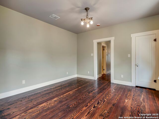 Image 31 of 45 For 520 Mulberry E