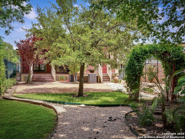 Image 39 of 45 For 520 Mulberry E