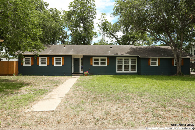 Details for 621 Hackberry, Seguin, TX 78155