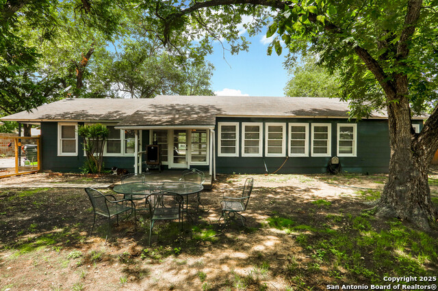 Image 25 of 25 For 621 Hackberry