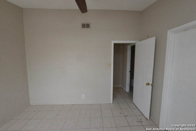 Image 11 of 17 For 4949 Hamilton Wolfe  8204