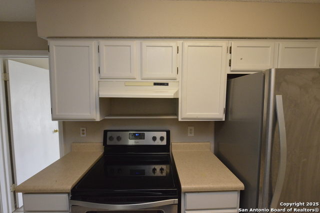 Image 8 of 17 For 4949 Hamilton Wolfe  8204