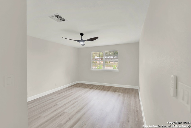 Image 39 of 52 For 200 Jeanette Dr