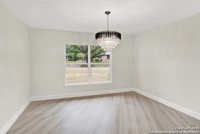 Image 42 of 52 For 200 Jeanette Dr