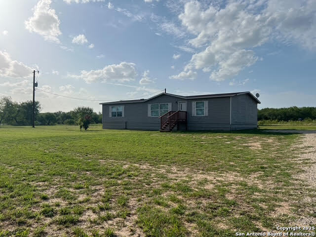 Listing photo id 0 for 352 County Road 741