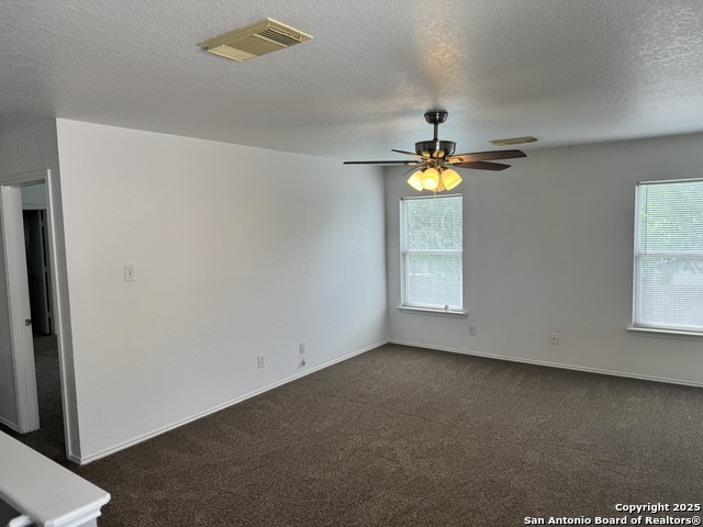 Image 19 of 34 For 5631 Lovett Oaks