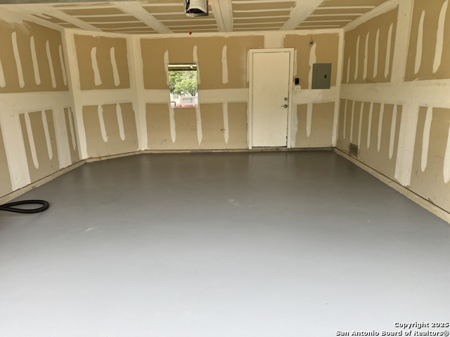 Image 31 of 34 For 5631 Lovett Oaks