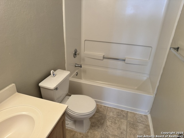 Image 6 of 34 For 5631 Lovett Oaks