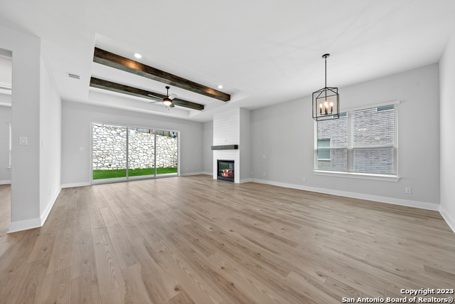 Listing photo id 7 for 305 Lawrence Drive