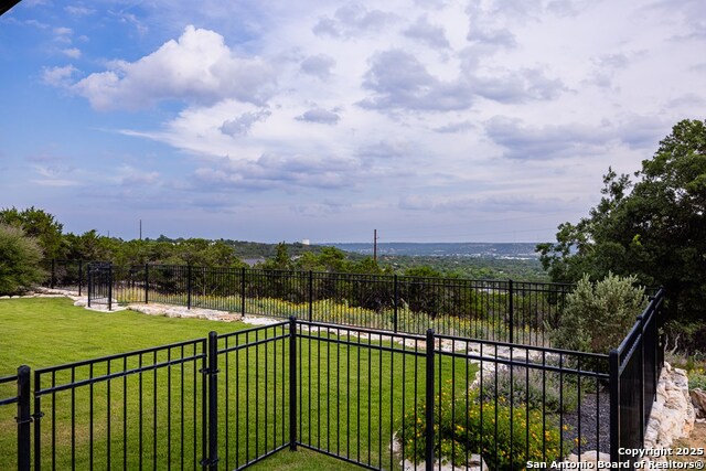 Listing photo id 40 for 248 Heights