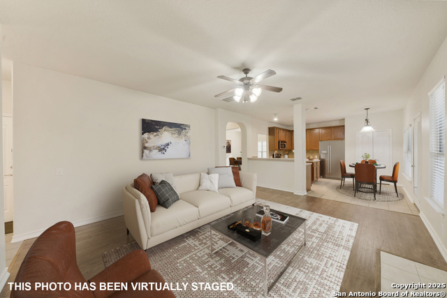 Image 4 of 43 For 10211 Elizabeth Ct
