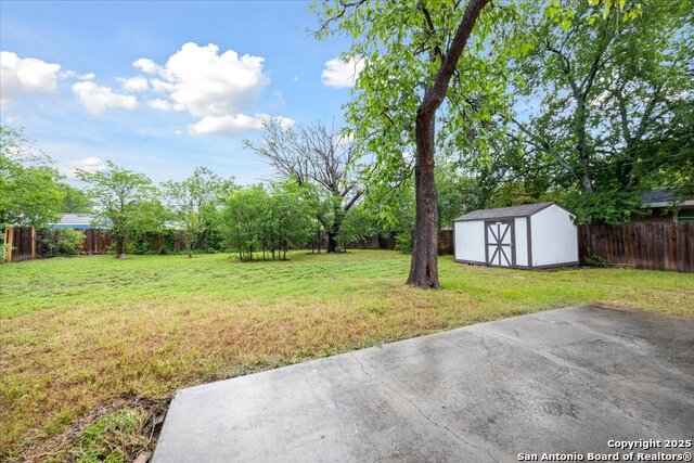 Image 24 of 32 For 910 Mount Kisco