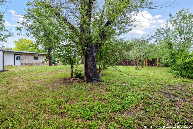 Image 27 of 32 For 910 Mount Kisco