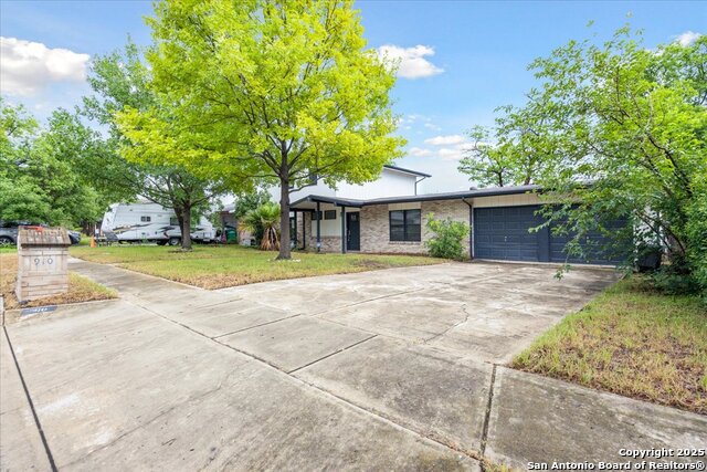 Image 31 of 32 For 910 Mount Kisco