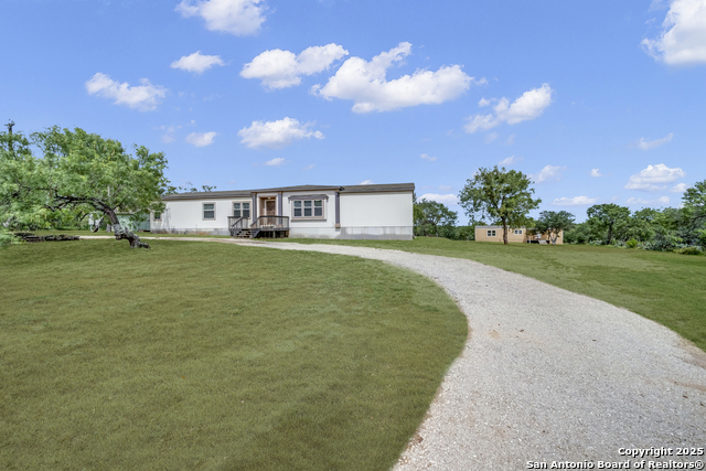 Details for 6 River Bluff Dr, Lytle, TX 78052