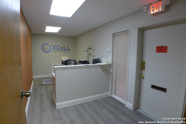 Listing photo id 3 for 15321 San Pedro Ave 202