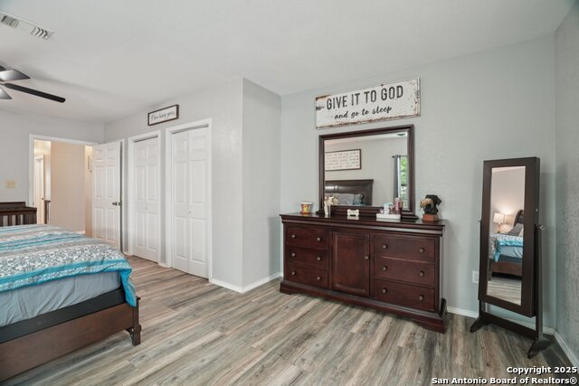 Listing photo id 15 for 714 Esplanade N